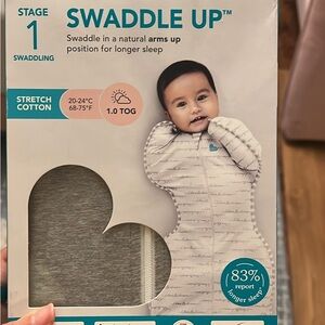 Love to Dream Swaddle Up in Gray and White